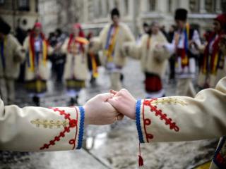 Program 24 ianuarie
